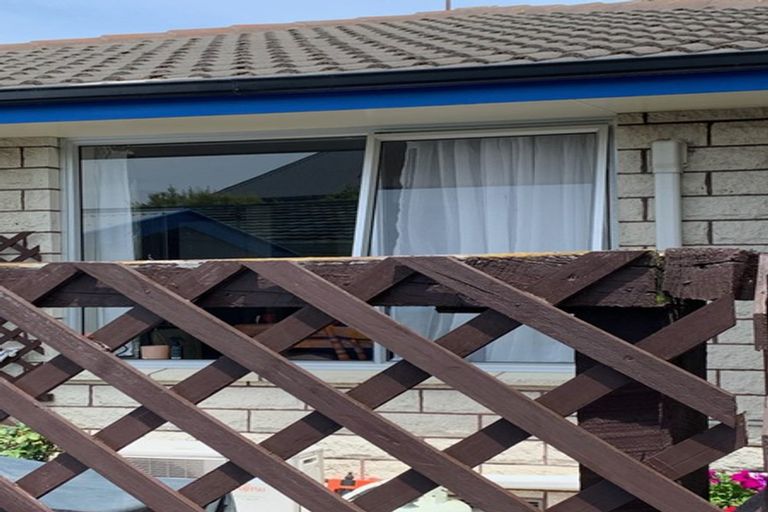 Photo of property in 2/73 Sabys Road, Halswell, Christchurch, 8025