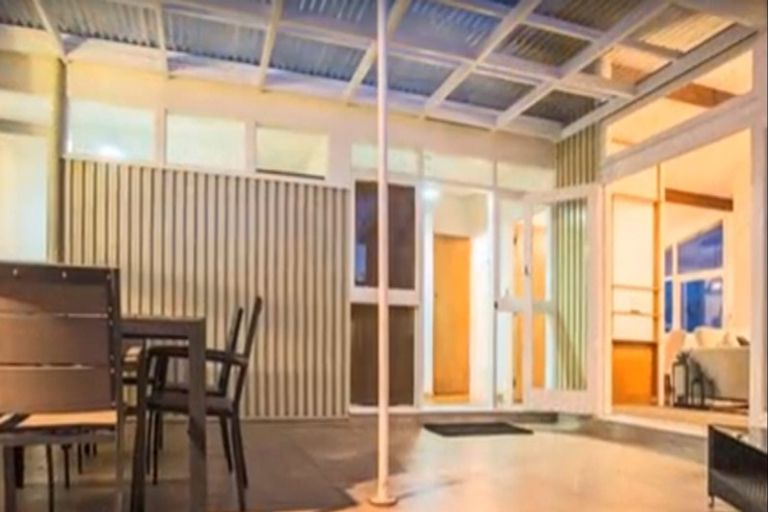 Photo of property in 1/14 Grassways Avenue, Pakuranga, Auckland, 2010