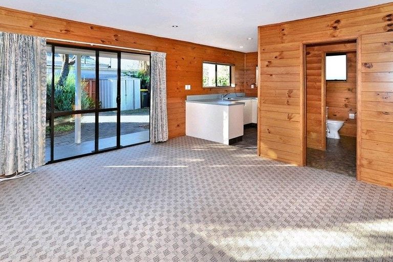 Photo of property in 1/50 Avalon Street, Richmond, Christchurch, 8013