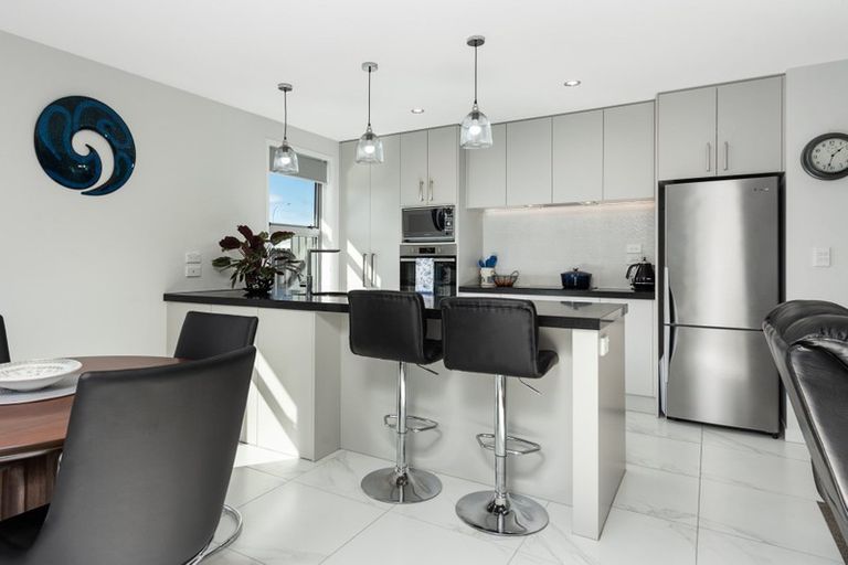 Photo of property in 18 Marion Crescent, Papamoa Beach, Papamoa, 3118