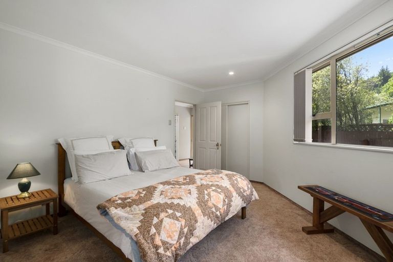 Photo of property in 104 Milton Terrace, Picton, 7220