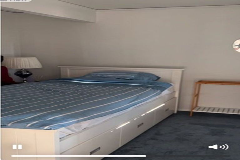 Photo of property in 47a Taikata Road, Te Atatu Peninsula, Auckland, 0610