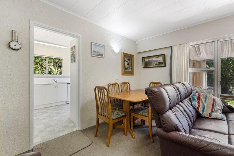 Photo of property in 15 Ngaio Street, Otaki Beach, Otaki, 5512