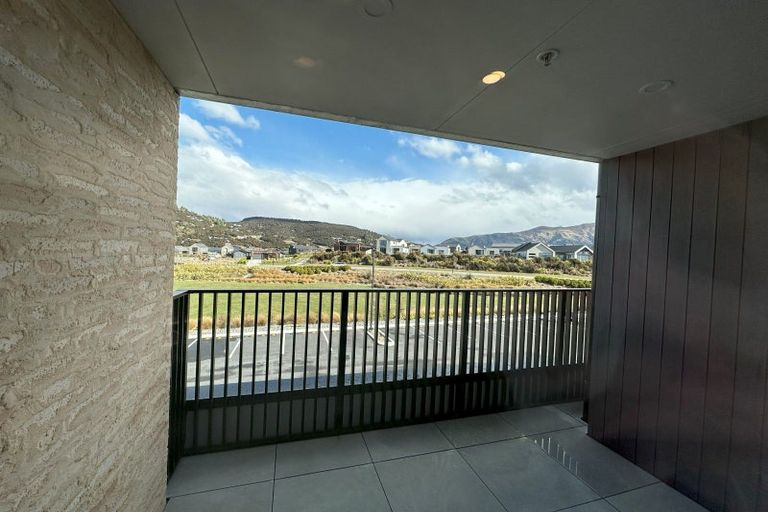 Photo of property in 10/7 Northlake Drive, Wanaka, 9305