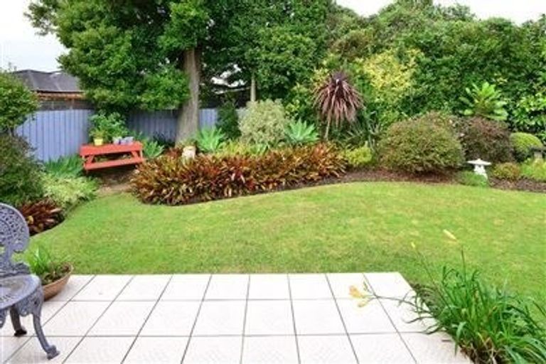Photo of property in 1/32 Riverside Road, Orewa, 0931