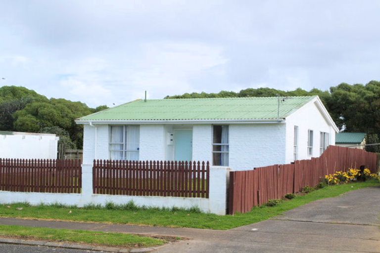 Photo of property in 11 Ashmore Place, Favona, Auckland, 2024