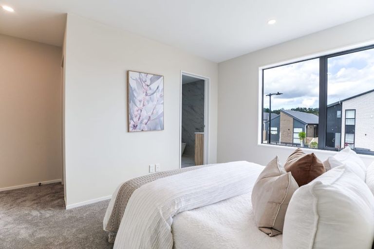 Photo of property in 66 Biokovo Street, Massey, Auckland, 0614