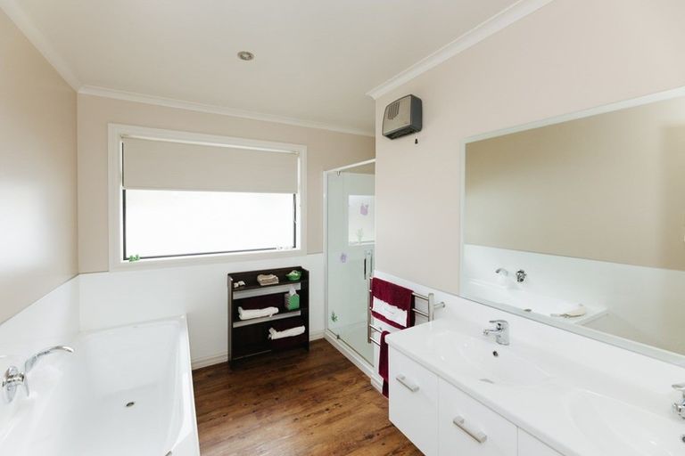 Photo of property in 200 Parsons Road, Weston, Oamaru, 9491