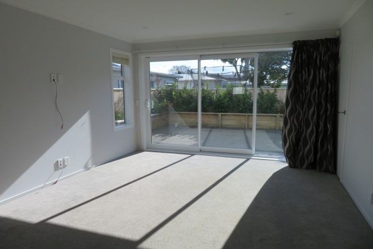 Photo of property in 1b Manderson Grove, Fairfield, Lower Hutt, 5011