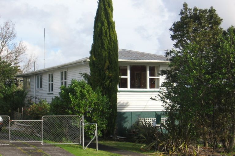 Photo of property in 126 Taikata Road, Te Atatu Peninsula, Auckland, 0610