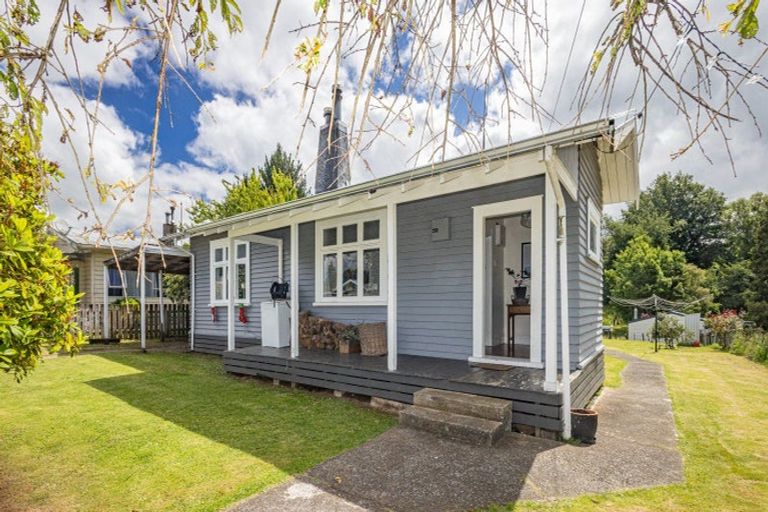 Photo of property in 8 Islington Street, Raetihi, 4632