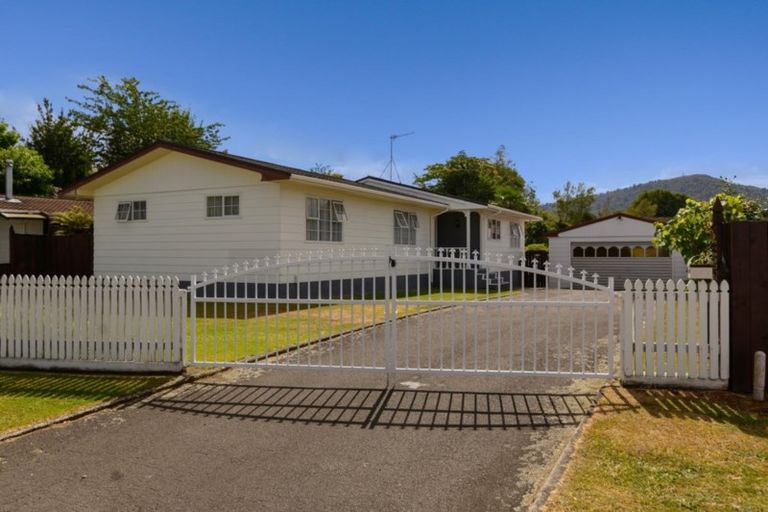 Photo of property in 323 Malfroy Road, Pomare, Rotorua, 3015