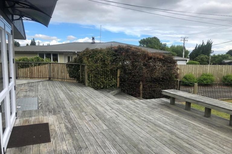 Photo of property in 27 Iles Road, Lynmore, Rotorua, 3010