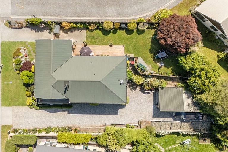 Photo of property in 9 Totara Terrace, Wanaka, 9305