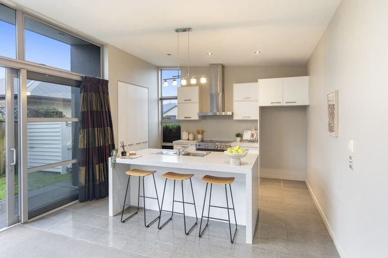 Photo of property in 2 Sycamore Close, Rangiora, 7400