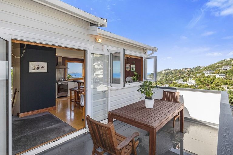 Photo of property in 38 Lerwick Terrace, Melrose, Wellington, 6022