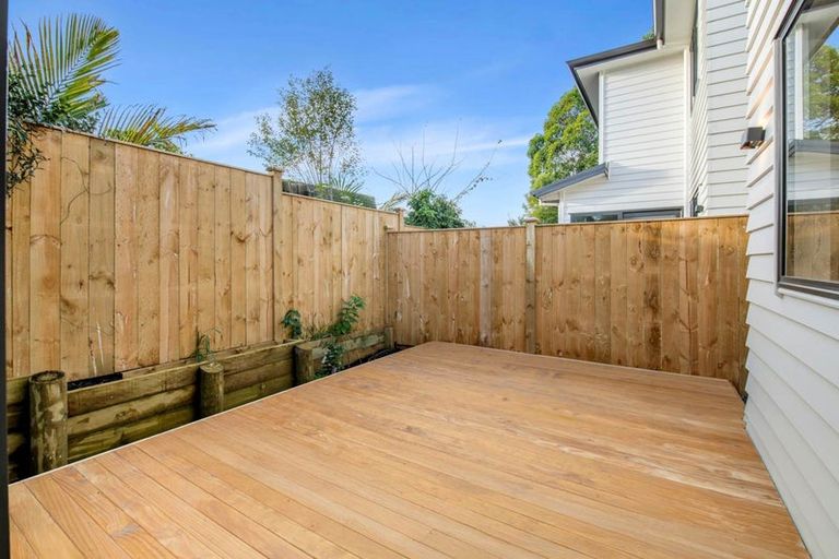 Photo of property in 7 Wilbur Place, Pakuranga Heights, Auckland, 2010