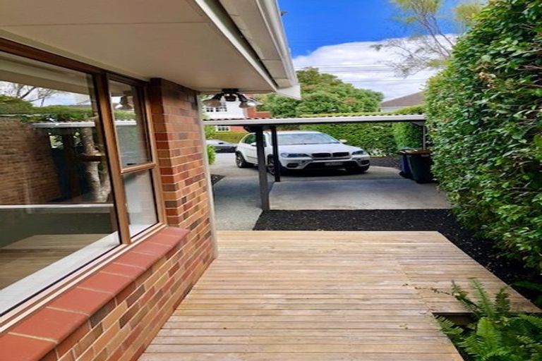 Photo of property in 2/32 Merani Street, Narrow Neck, Auckland, 0622