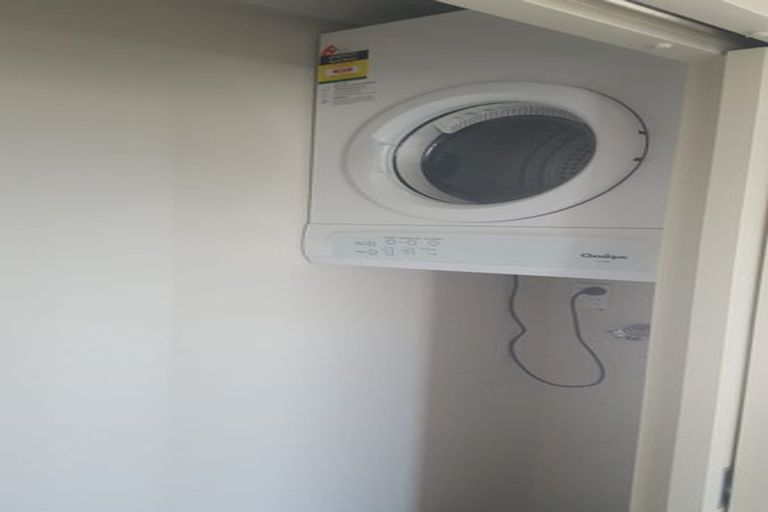 Photo of property in 5 Chancellor Way, Crofton Downs, Wellington, 6035