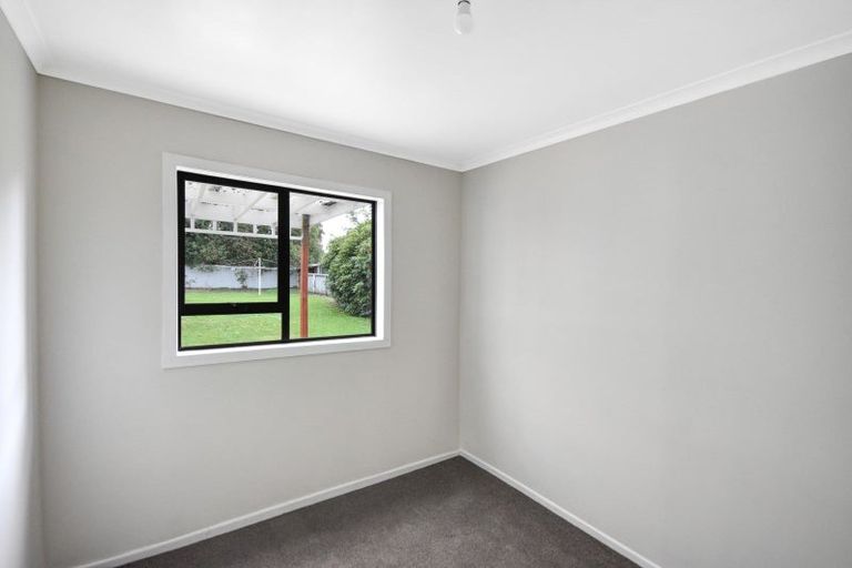 Photo of property in 30 Burns Street, Milton, 9220