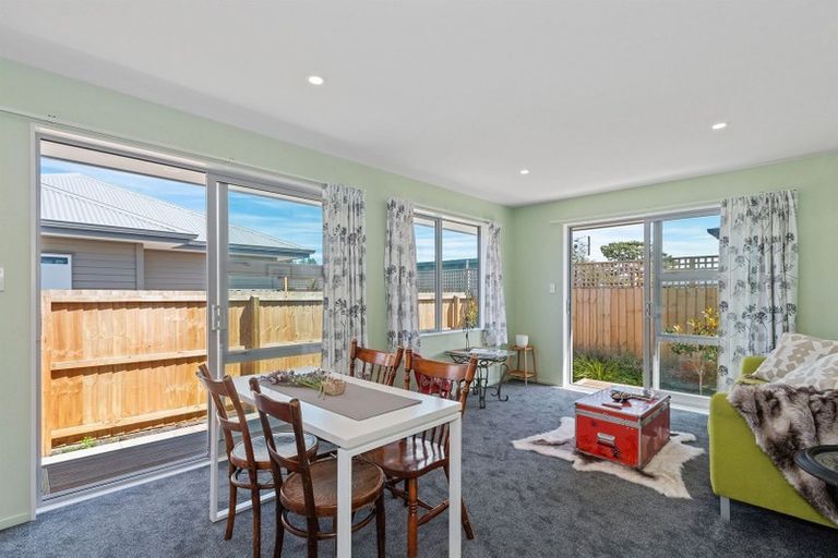 Photo of property in 2/166 Palmers Road, New Brighton, Christchurch, 8083