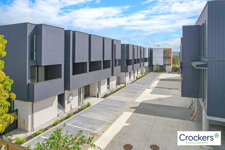 Photo of property in 6/8 Treasure Lane, Te Atatu South, Auckland, 0610