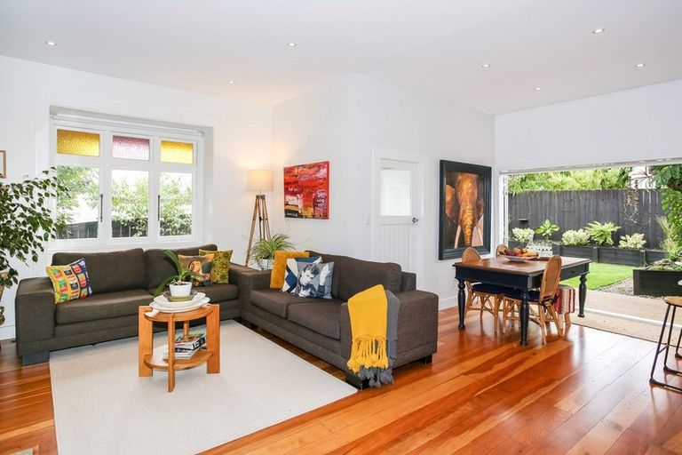 Photo of property in 26a Victoria Street, Pukekohe, 2120