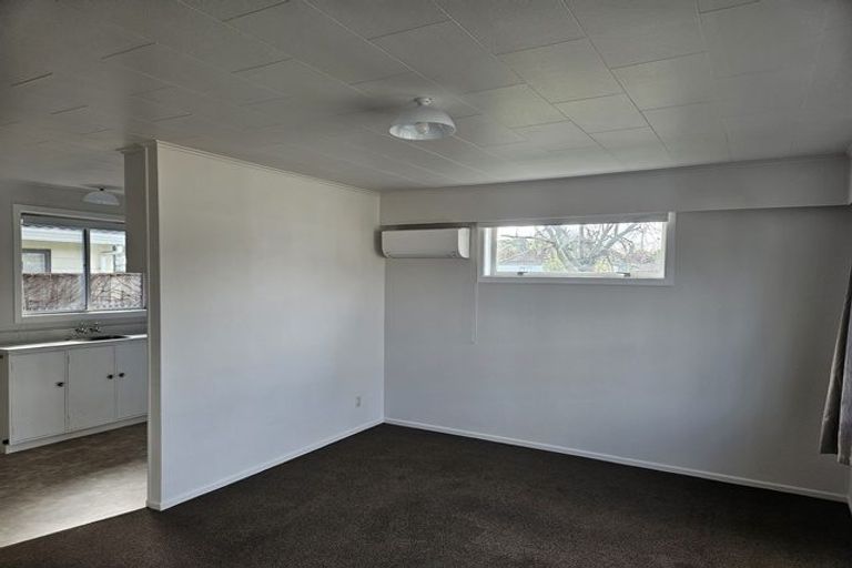 Photo of property in 1/170 Ruahine Street, Roslyn, Palmerston North, 4414