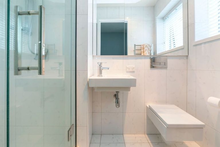 Photo of property in 3/99 Aikmans Road, Merivale, Christchurch, 8014