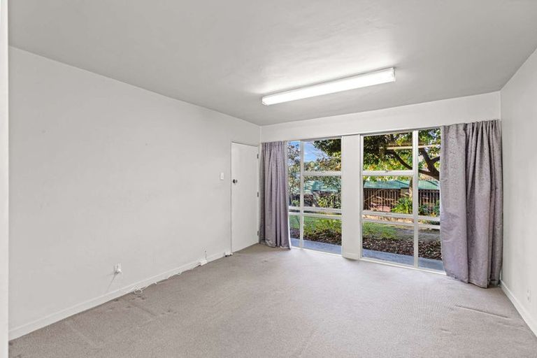 Photo of property in 60 Churchill Avenue, Hokowhitu, Palmerston North, 4410