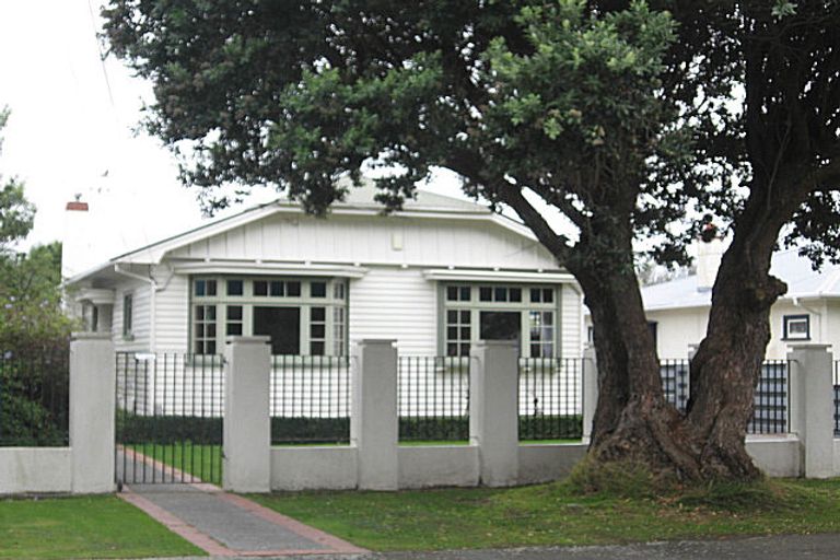 Photo of property in 11 Thornycroft Avenue, Epuni, Lower Hutt, 5011