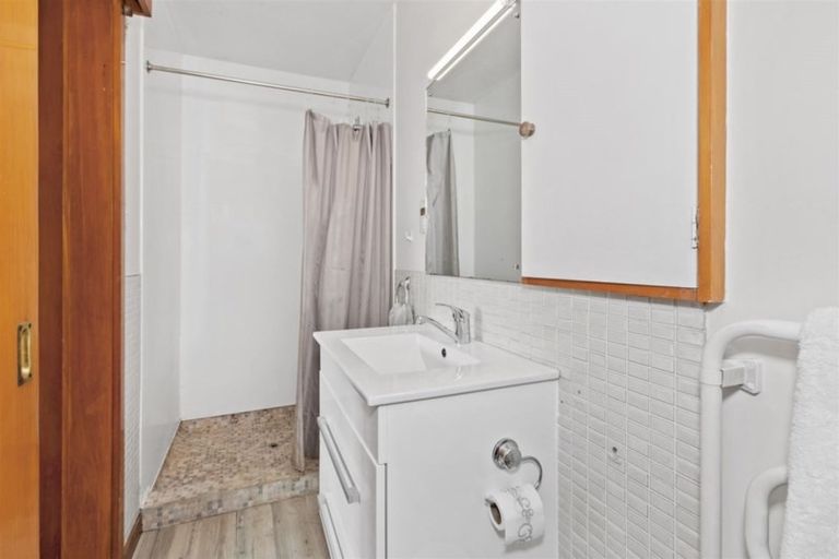 Photo of property in 18a Guinness Crescent, Ilam, Christchurch, 8041