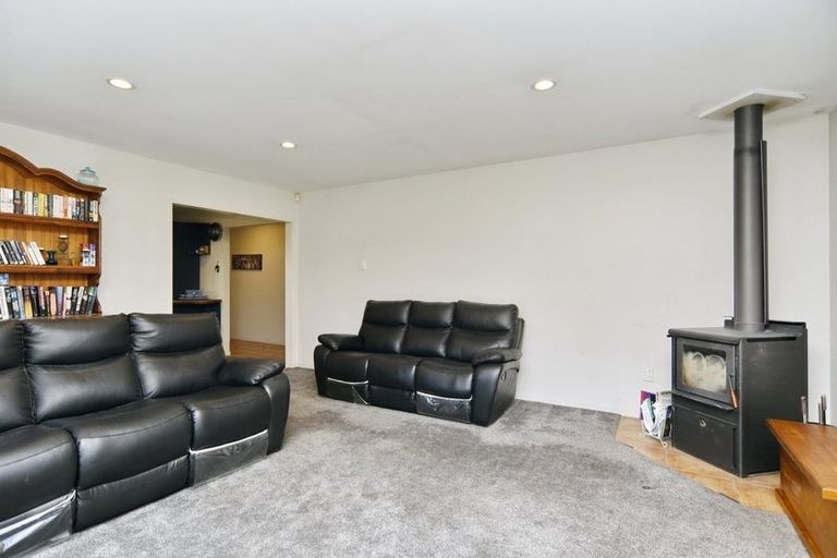 Photo of property in 2/83 Mackworth Street, Woolston, Christchurch, 8062