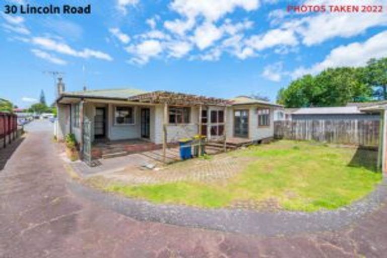 Photo of property in 30 Lincoln Road, Henderson, Auckland, 0610