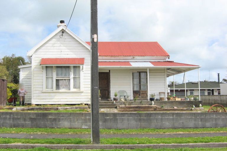 Photo of property in 30 Mahoe Street, Inglewood, 4330