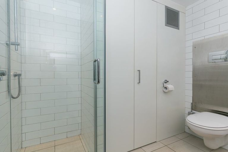 Photo of property in The Capital, 16/370 Oriental Parade, Oriental Bay, Wellington, 6011