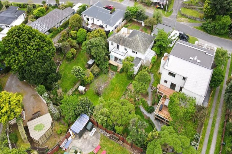 Photo of property in 12 Karaka Grove, Raumati Beach, Paraparaumu, 5032