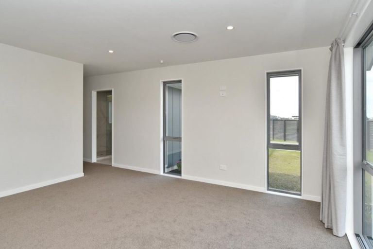 Photo of property in 36 Chatsworth Avenue, Rangiora, 7400