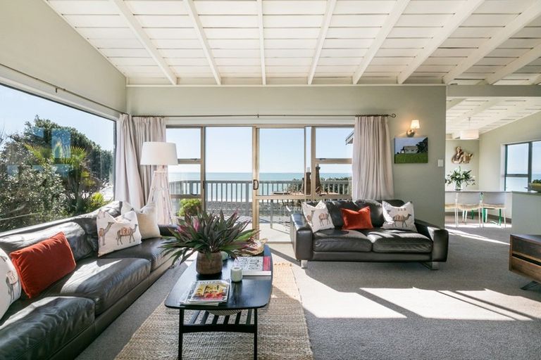 Photo of property in 249 Clifton Road, Te Awanga, 4102