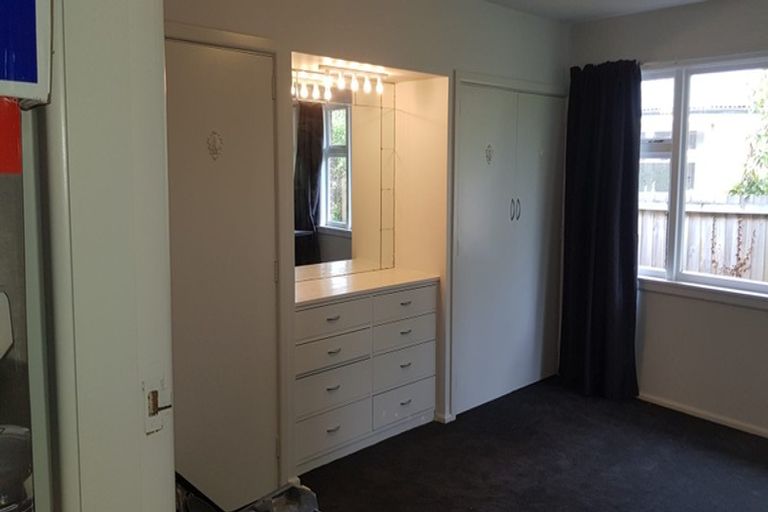 Photo of property in 33 Joyce Crescent, Ilam, Christchurch, 8041