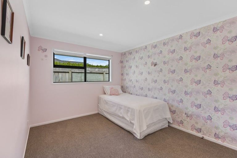 Photo of property in 10 Ta Paora Drive, Bell Block, New Plymouth, 4312