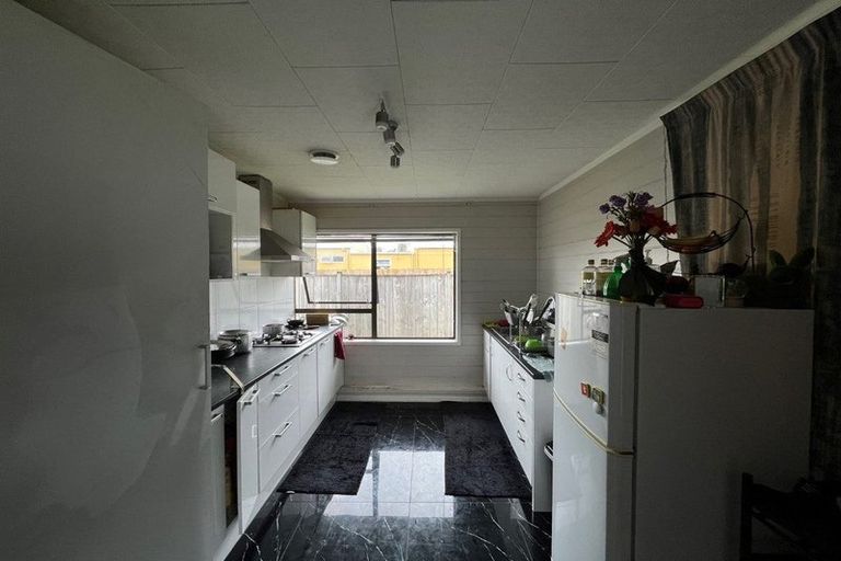 Photo of property in 80a Millbrook Road, Henderson, Auckland, 0612