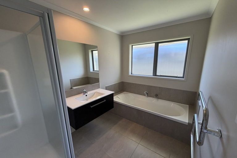 Photo of property in 3 Shea Lane, Pyes Pa, Tauranga, 3112