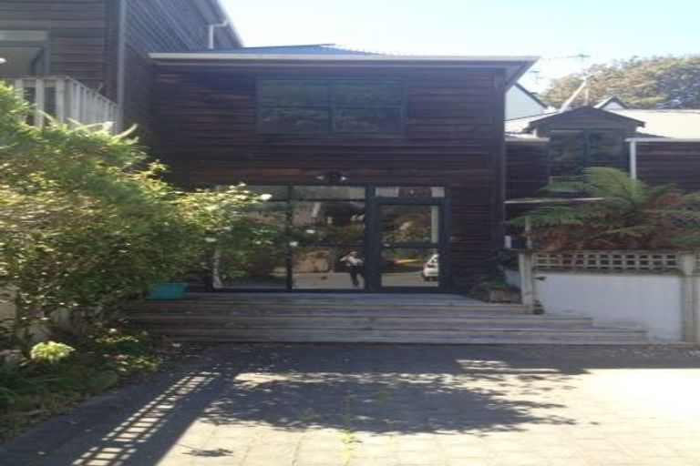 Photo of property in 3/2 Malcolm Lane, Thorndon, Wellington, 6011