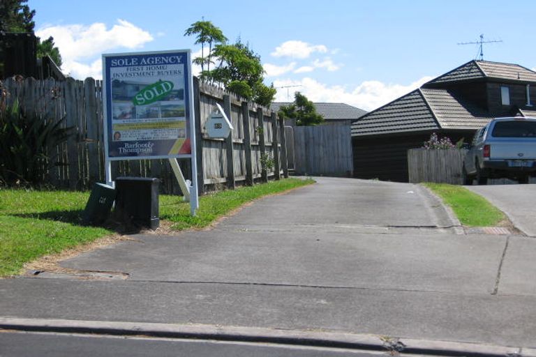 Photo of property in 23 Jumento Place, Unsworth Heights, Auckland, 0632