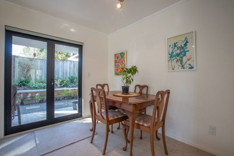 Photo of property in 8a Winara Avenue, Waikanae, 5036