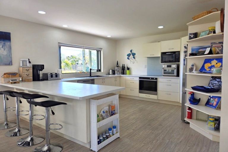 Photo of property in 105 Castle View Road, Matarangi, Whitianga, 3592