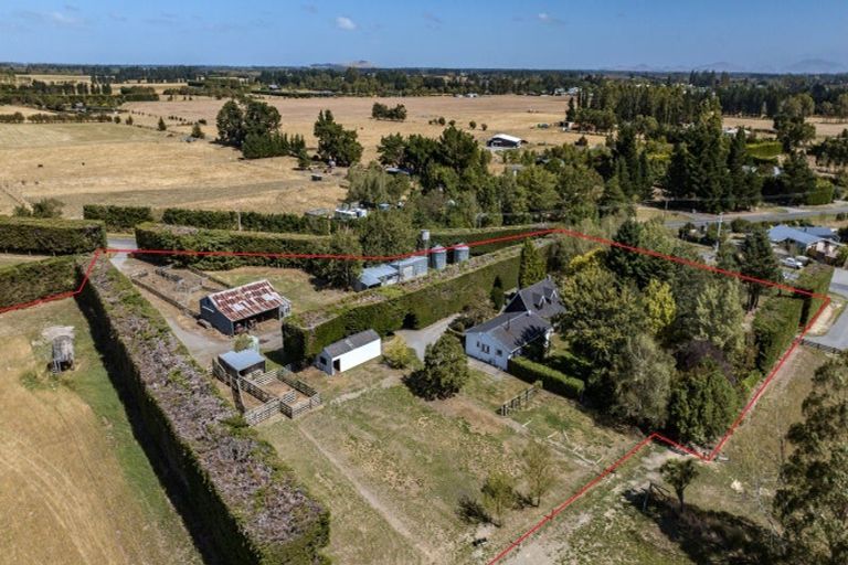 Photo of property in 2 Powells Road, Oxford, 7430