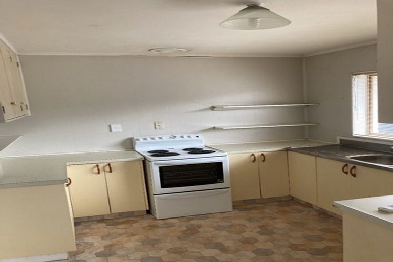 Photo of property in 1/10 Dublin Street, Pukekohe, 2120
