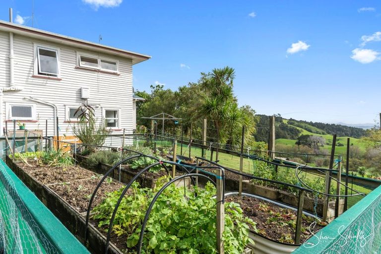 Photo of property in 624 Golden Stairs Road, Mareretu, Maungaturoto, 0589